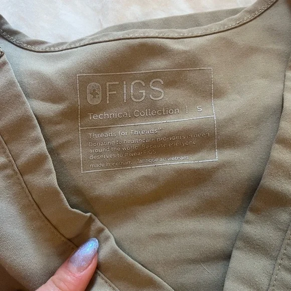 Figs Sandstone Beige Scrub Set, Size S top, Size Tall M jogger bottoms - Picture 5 of 5